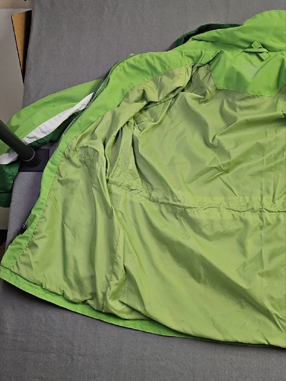 L.L. Bean Two-Tone Green Hooded Girls Winter Snow Ski Jacket
